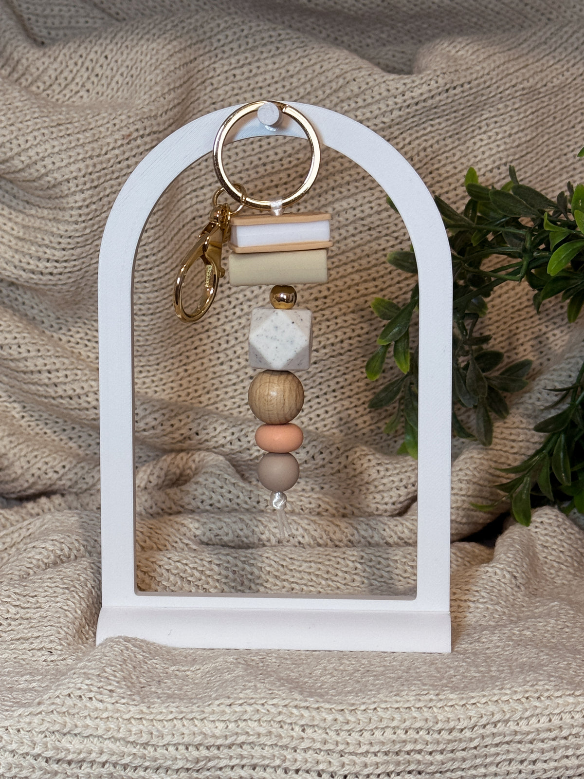 Neutral with Gold Keyring